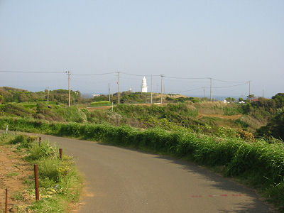 灯台への道